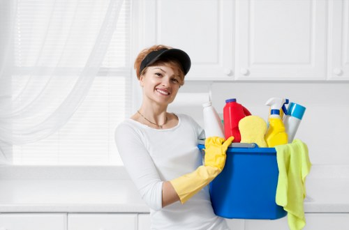 Cleaner quoting a transparent load-based price for a local Uxbridge property